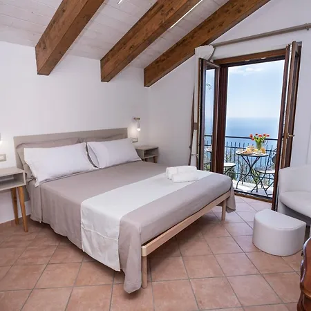 Lantgård Punta San Lazzaro *